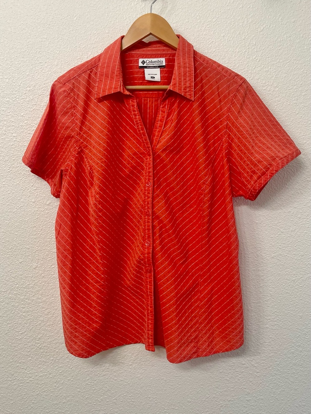 Columbia Short-Sleeve Button-Down Shirt Persimmon Orange Red Chevron Pinstripes
